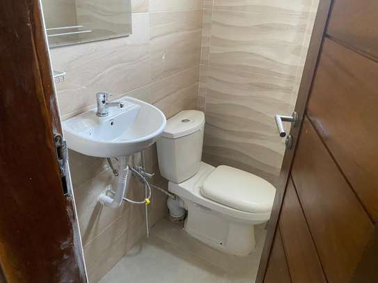 APPARTEMENTS F 4 NEUFS À LOUER NGOR ALMADIES image 5