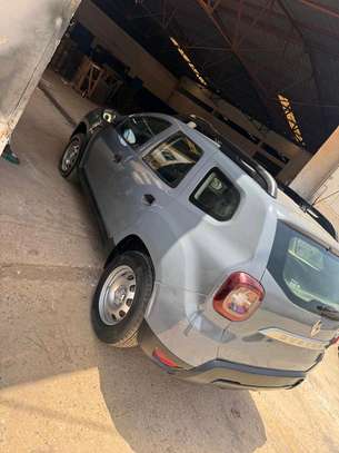 Renault duster 2018 image 9