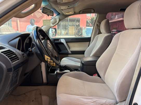 TOYOTA LAND CRUISER PRADO 2012 image 12