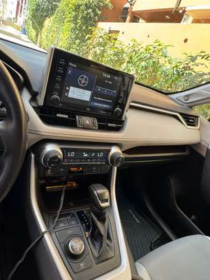 Toyota Rav 4 Hybride 2019 image 5