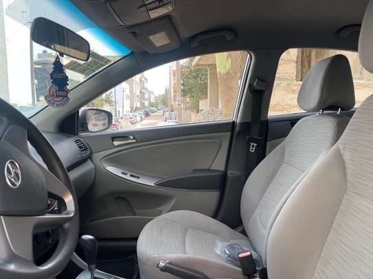 Hyundai Accent Se image 8