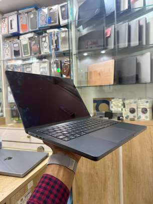 Macbook Pro 14" M4 512Go RAM16 image 1