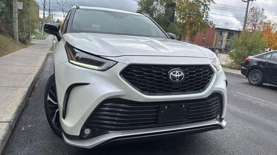 Toyota Highlander XSE édition spéciale image 1