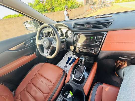nissan rogue 2019 image 5
