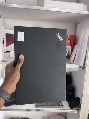 Lenovo ThinkPad T14 - I5 | 8GB RAM |256 image 1