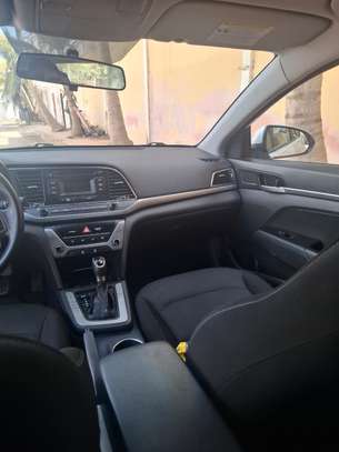 HYUNDAI ÉLANTRA 2017 image 5