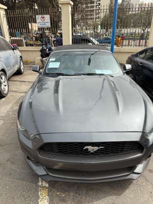 Ford mustang venant image 4