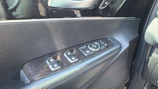 Kia Sorento EX image 13