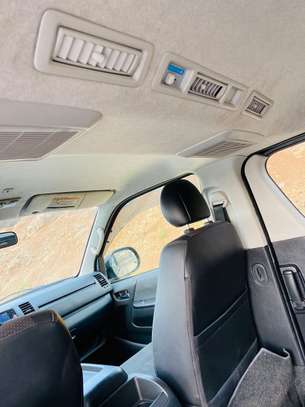 Toyota hiace 2017 image 9