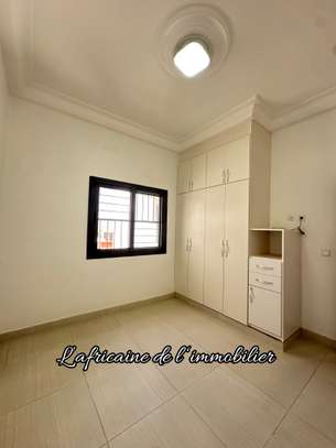 Appartement F4 à louer – Mamelles, corniche image 13