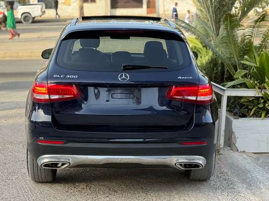 Mercedes GLC 300 2018 image 4