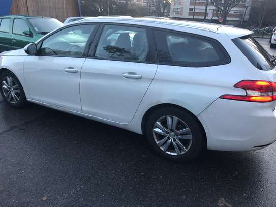 Peugeot 308 2016 image 3