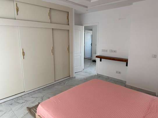 Appartement meublé à Avenue blaise Diagne ville image 11