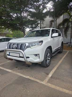 Toyota Land Cruiser Prado – Full option – Parfait état image 2