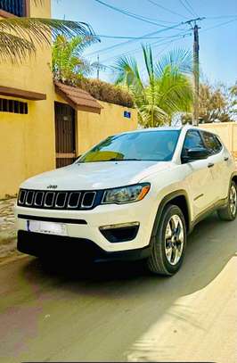 Jeep Compass 4x4 image 1