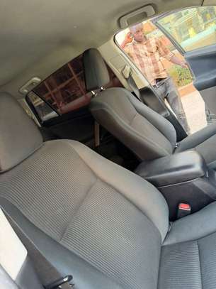 Toyota Rav4 2016 image 11
