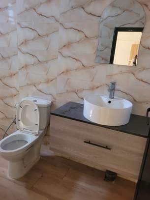 Trois chambres à louer par mois image 12