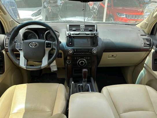 Toyota land Cruiser image 5