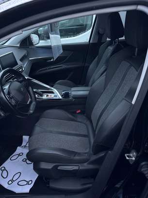 Peugeot 5008 image 4