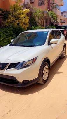 Nissan rogue image 2