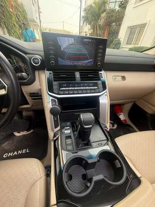 TOYOTA LAND CRUISER  VX 2022 7PLACES image 4