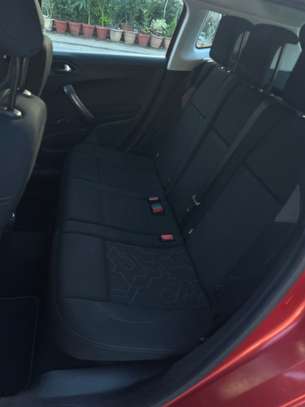 Peugeot 2008 image 6