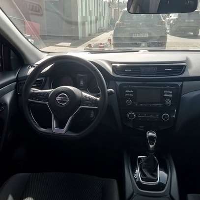 2018 Nissan Qashqai image 2