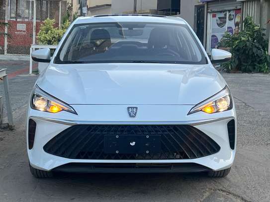 ROEWE i5 Véhicule chinois intélligent image 2