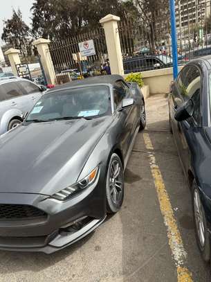 Ford mustang venant image 5