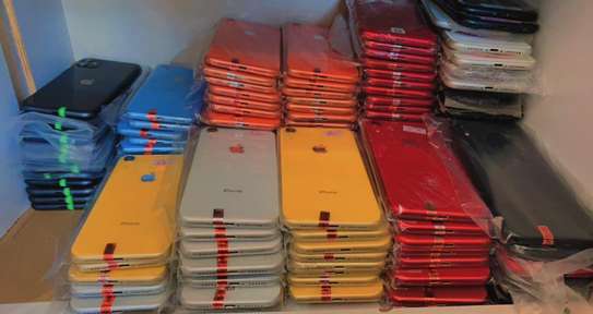 IPhone XR 128 et 64 giga image 3