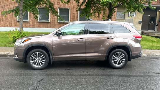 Toyota Highlander image 12