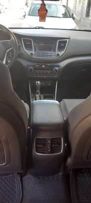 HYUNDAI TUCSON EXCELLENT LOCATION image 3