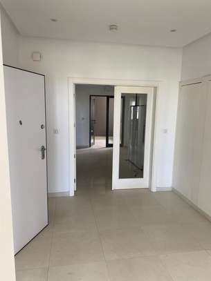 Appartement F4 à louer au Point E image 5