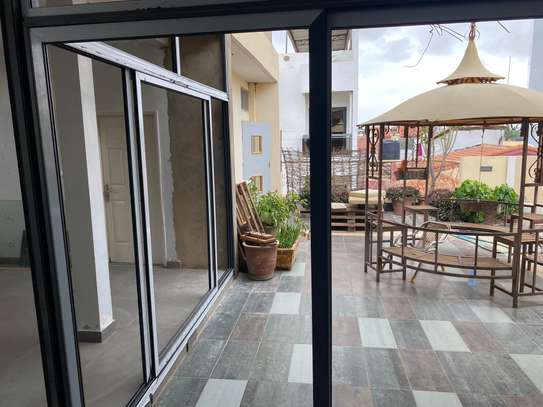 Mermoz studio avec grand terrasse privée image 1