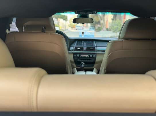 BMW X6 image 9