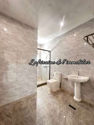 Appartement F5 à louer – Sacré-Cœur image 7