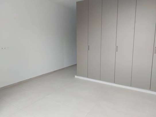 Appartement à louer au Point E image 8