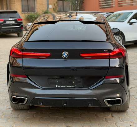BMW X6 M50i Année 2022 Full Options image 13