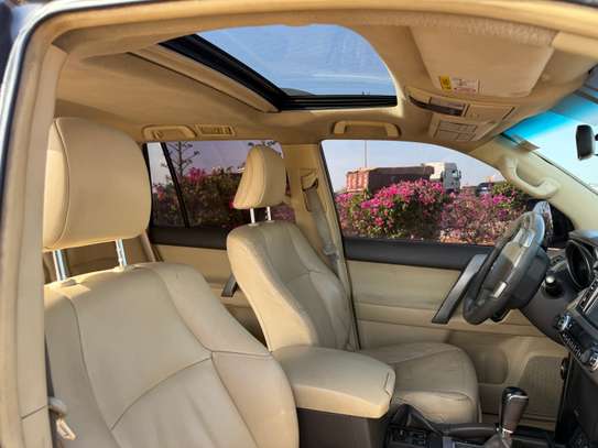 Toyota prado VX image 5
