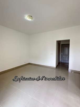 Appartement F4 à louer – Proche du lycée Jean Mermoz image 7
