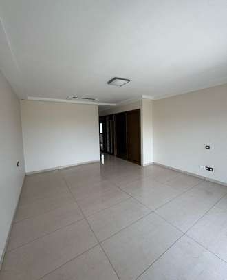 Magnifique appartement F3,F4 et f5 Neuf image 3