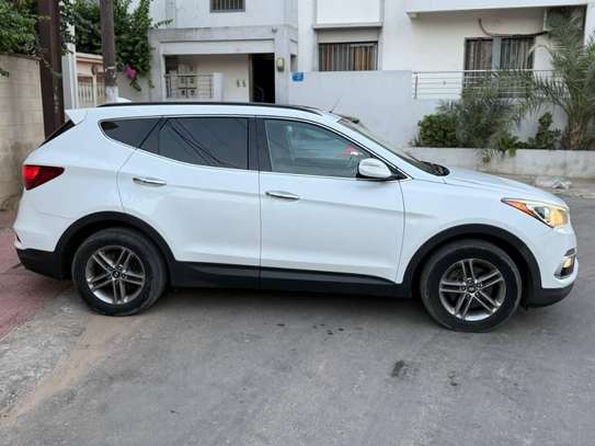 Hyundai Santa Fe 2017 4x4 image 1