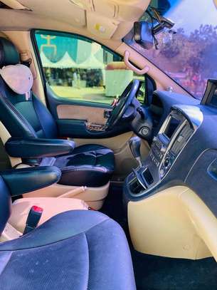 HYUNDAI GRAND STAREX 2016 image 11