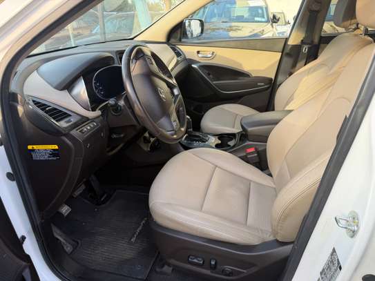 Hyundai Santafe 2017 image 9