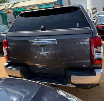 Mitsubishi L200 2020 image 4