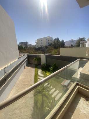 Appartement à louer au Almadies de haut standing image 6