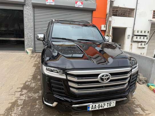 Toyota land cruiser 2024 image 7