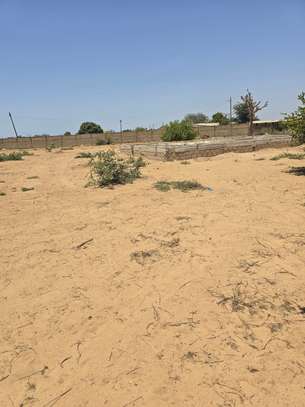 Terrain a Pout CR de keur moussa image 4