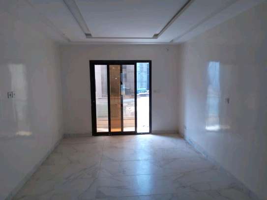 IMMEUBLE 🏢 NEUF R+4 A LOUER NGOR ALMADIE image 2