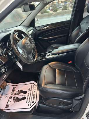 MERCEDES-Benz GLE 400matic image 11